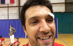 Mitrovic &quot;indestructible&quot; même avec une arcade entaillée ! 