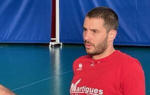 Dernière minute : Un nouveau central pour les pros 