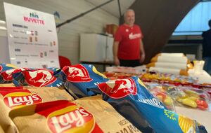 Ligue B : il est de retour ! on va jouer avec Jean-Charles et sa buvette 