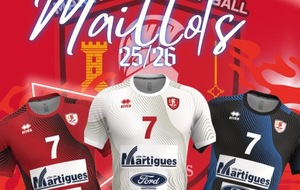 Commandez votre propre maillot des Pros.