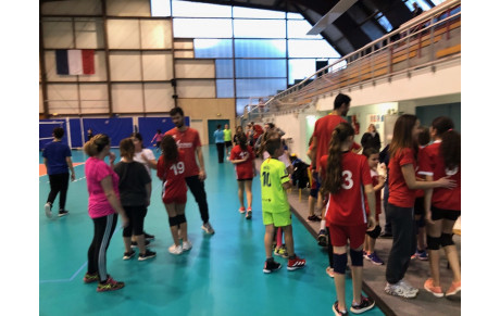 Tournoi de février : c’est « l’école des fans »